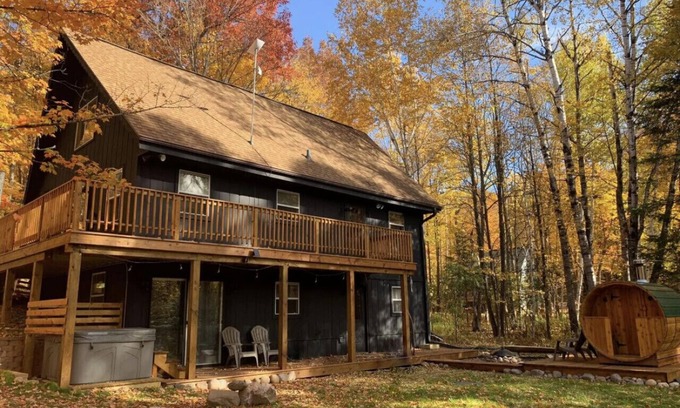 Stambaugh House | Two Bedroom Chalet Suite Steps From Ski Brule w/Outdoor Hot Tub & Sauna