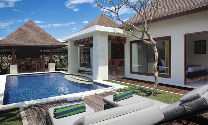 Seminyak Villa | Two Bedroom Private Pool ROOM ONLY for 4- FREE WIFI