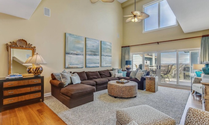 Pensacola Beach House | Two master suites and a bunk room. Come get sandy with us!