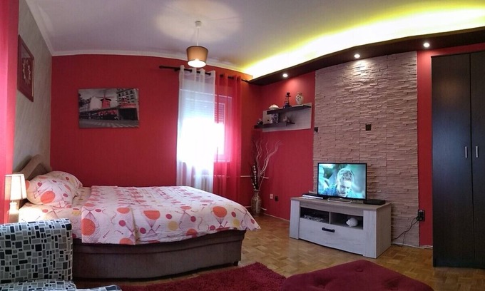 Novi Beograd Apartment | Two Rivers Apartment offers clean and quiet accommodation for our guests.