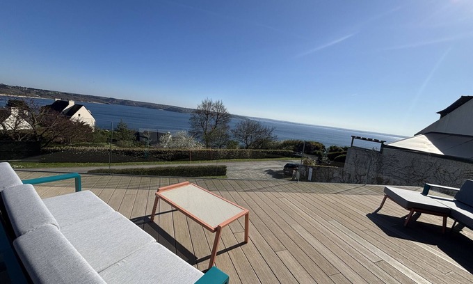 Trebeurden Ski Chalet | ty ana gwen, trebeurden, bord de mer