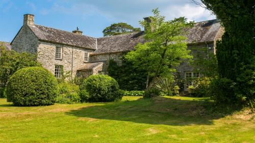 Pentraeth House | Ty Fry Estate