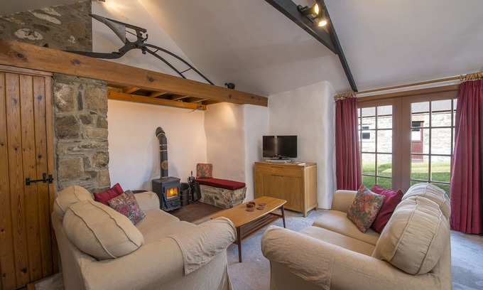 Trefasser Cottage | Ty Uchaf Cottage, Holiday Cottage Pwll Deri, Strumble Head, Sleeps 5, 2 bedrooms, bathrooms