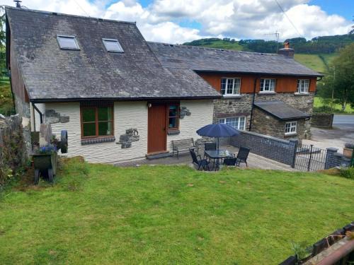 Machynlleth Apartment | Ty Wennol