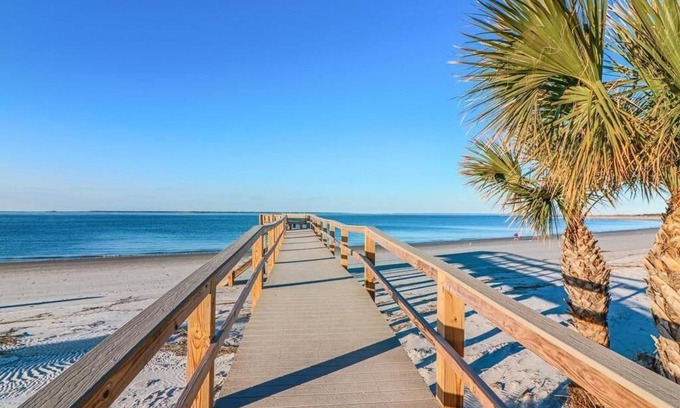 Tybee Island Condo | Tybee Sun-Setter! Ahh-mazing views Tybee Island