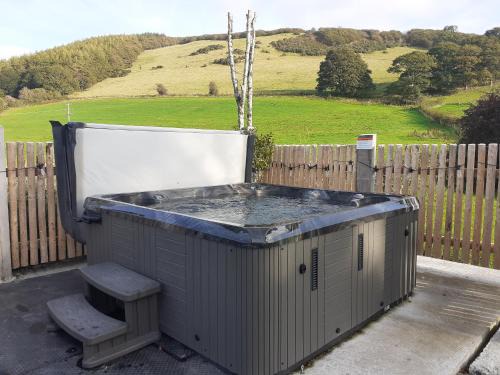 Capel Bangor House | Tyllwyd Farmhouse