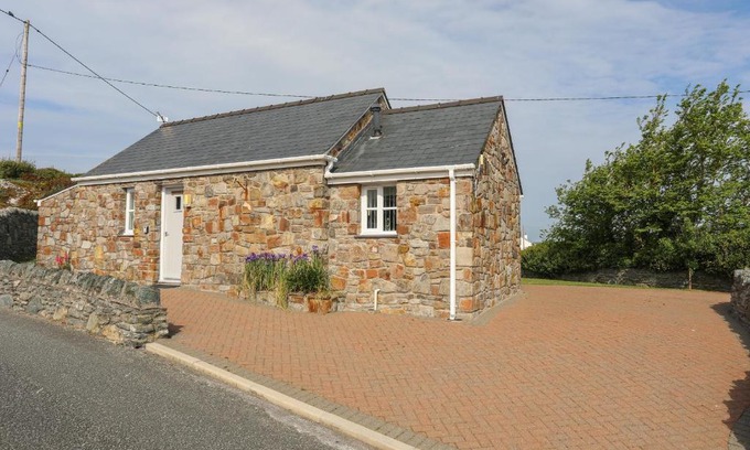 Trearddur Bay House | Tyn Towyn - Bwthyn Carreg