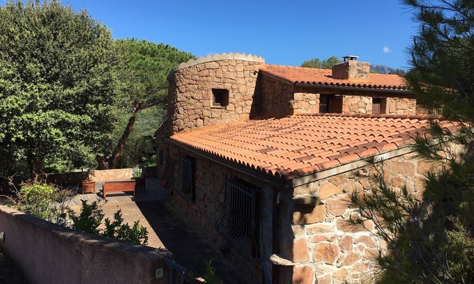 Figari Villa | Typical Corsican villas in landscaped park with swimming pool South Corsica