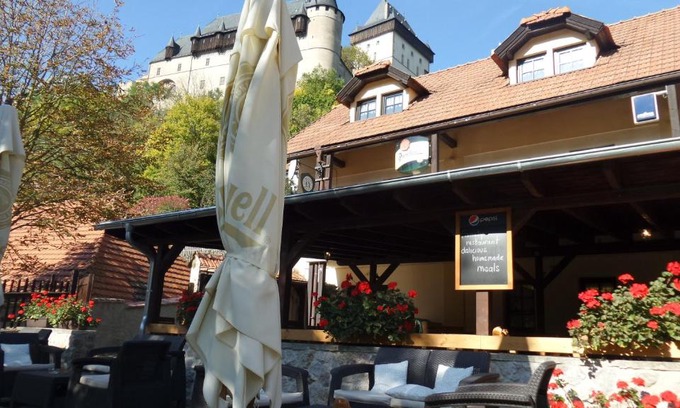 Karlstejn House | U Královny Dagmar