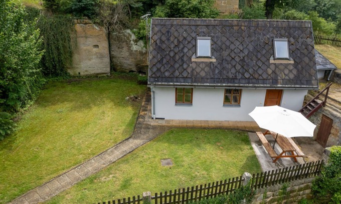 Dolni Vidim House | U skály by Interhome
