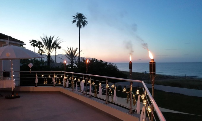 Pineto Villa | U Stagnu SOLE Bed and Breakfast on the seafront by the water