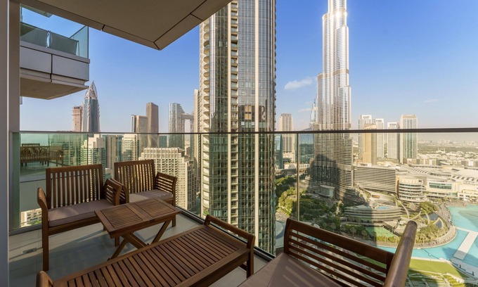 Downtown Dubai Apartment | Ultimate Living w/Front-Row Views of Burj Khalifa & Dubai Fountains