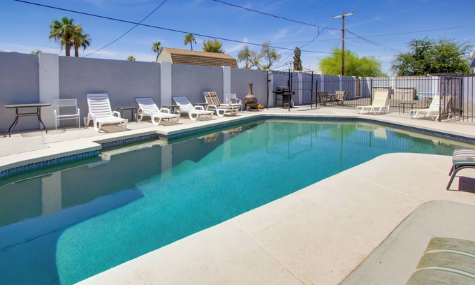Deer Valley House | Ultimate Phoenix Group Getaway: Patio + Pool!