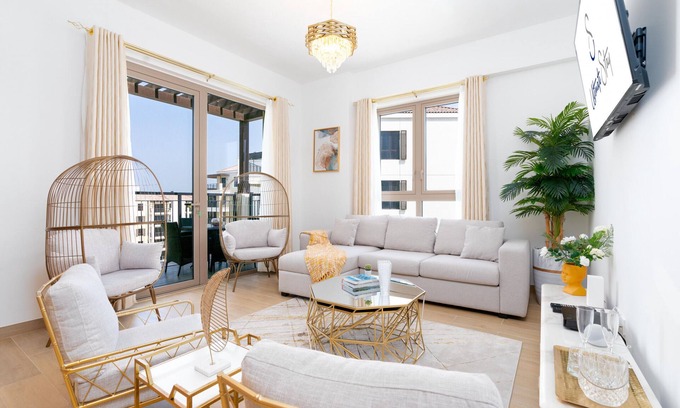 Dubai Apartment | Ultimate Stay/Sea Views/Port De La Mer/Brand New/4 People