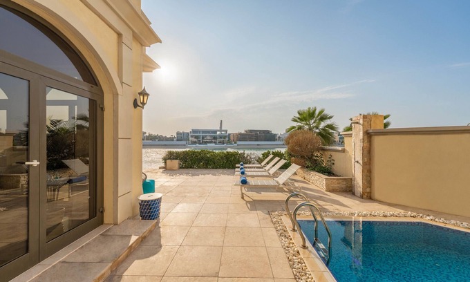Palm Jumeirah Villa | Ultra-Luxury Villa w/Private Pool & Beach on Palm