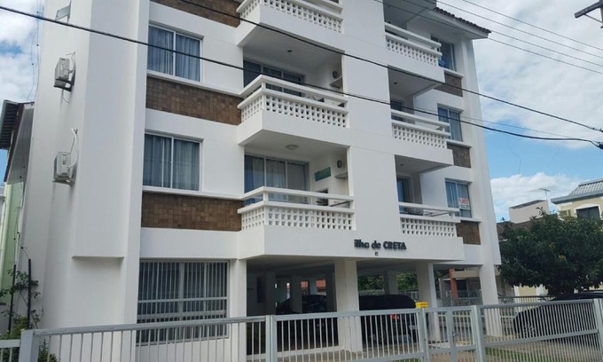 Canasvieiras Apartment | Uma quadra do Mar,Ilha Creta, Canasvieiras,2 Quartos,