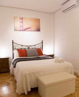 Palacio Apartment | Un elegante piso para descubrir Madrid