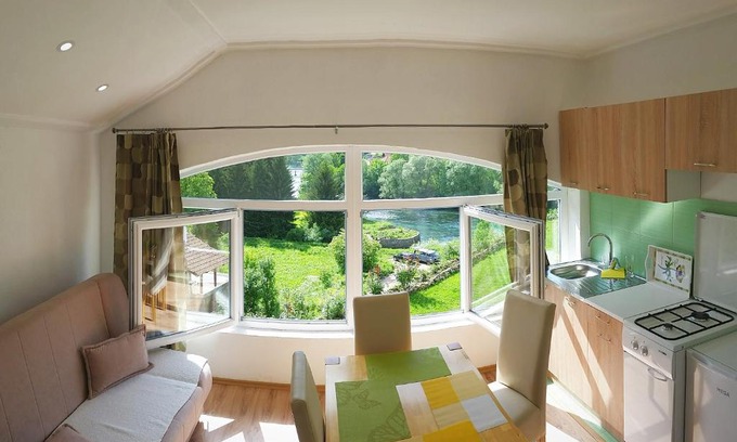 Kulen Vakuf Bed & Breakfast | Unaqua Apartments