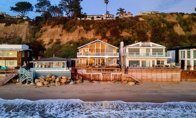 Capistrano Beach House | Unbeatable Beachfront Bliss w/Ocean Views, Luxe Interiors & Patio | Beach Road