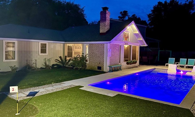 Folly Field House | Under the Sea: Walk2Beach~Pool~Putting Green~Yard~EV