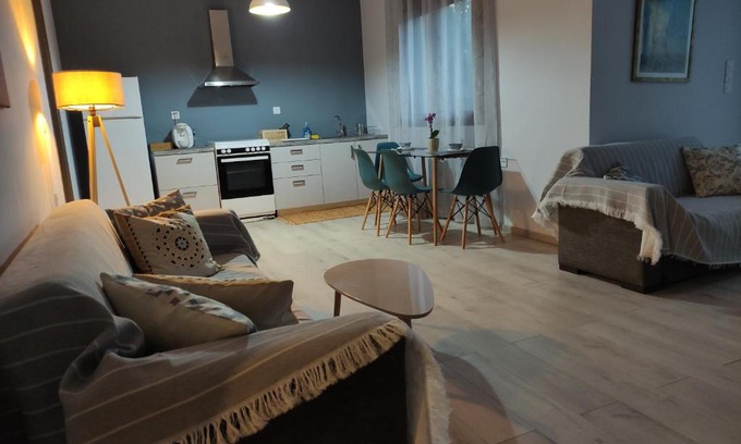 Heraklion Apartment | Under the trees