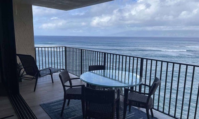 Kahana Condo | Unforgettable Oceanfront Stay | Nature & Luxury | Lanai & Moloka’i Views