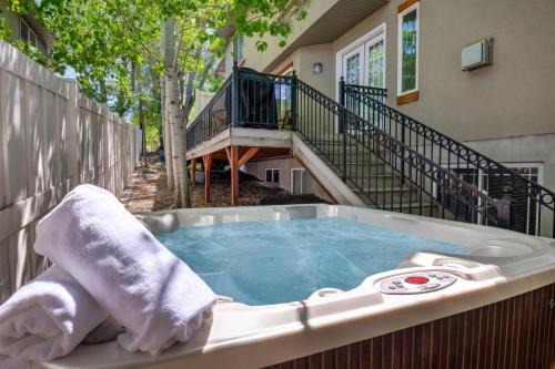 Midvale House | Union Gateway in Prime Salt Lake Location with Hot Tub