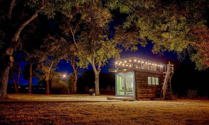 Waco Cabin | Unique Container Home in Waco