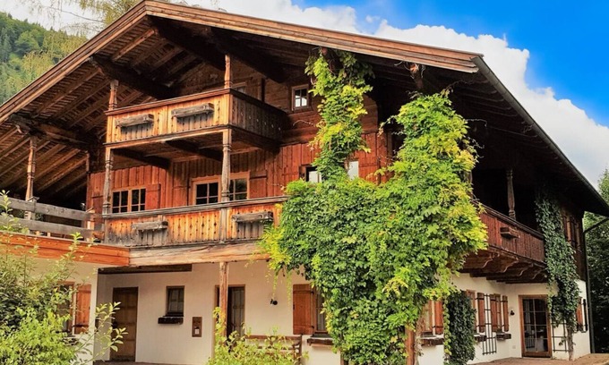 Reit im Winkl House | * Unique - extremely generous comfort object in mountain hut style *