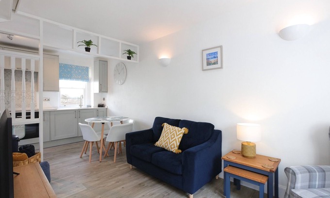 North Berwick House | Unique home in the heart of North Berwick. Sleeps 3