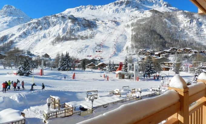 Val-d'Isere Apartment | Unique Location ! Val d'Isère Snow Front - Ski in Ski Out - Standing