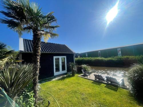 Municipality of Zaanstad Ski Chalet | Unique Lodge 22 min from Amsterdam CS