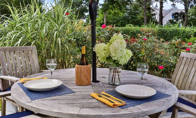 Chatham House | Unique Oyster Pond 3bd-2ba home in private setting close to downtown.