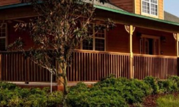 River Ranch Resort | Unique, River Ranch & Rodeo, Fl 2 Cabins Nov 1-8. Enjoy Exhilarating Activities