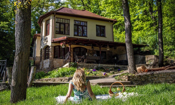 Kismaros House | Unique vacation home in the Danube Bend with wellness!