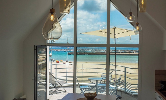 Crozon Apartment | Unique view of Morgat beach, private parking