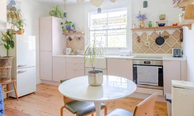 Dalston Apartment | Unique Vintage-Style 3BD Flat - Dalston