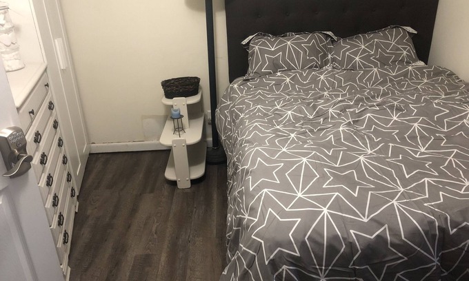 Middletown Apartment | Uniquely Historic & Quaint Room in the center of downtown Middletown,DE