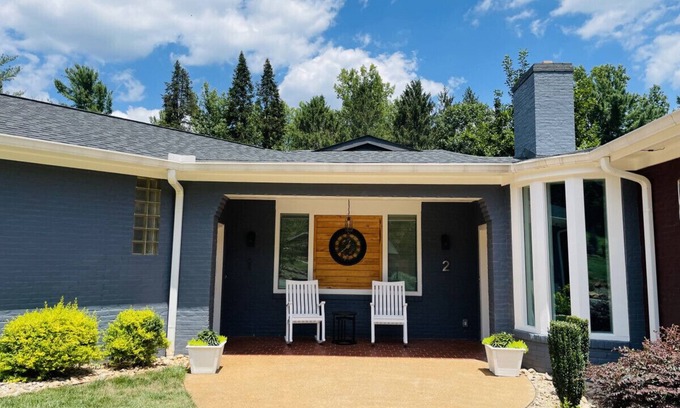 Charlottesville Condo | Unit 1 Expansive Luxury Suite for up to 4 Persons