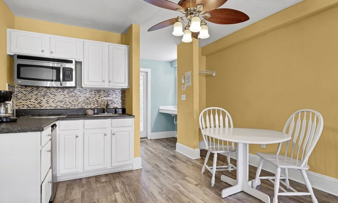 Surf City Hotel | Unit 212SD at Tiffany's Motel