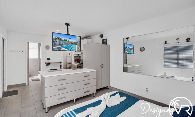 Deerfield Beach House | UnitA Sea&I Private Studio near Deerfield Beach