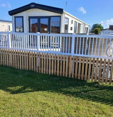 Burnham-on-Sea Other | UNITY BEACH BREAN holiday resort unity Brean 6 birth 2 pets stay free No workers sorry passes not included