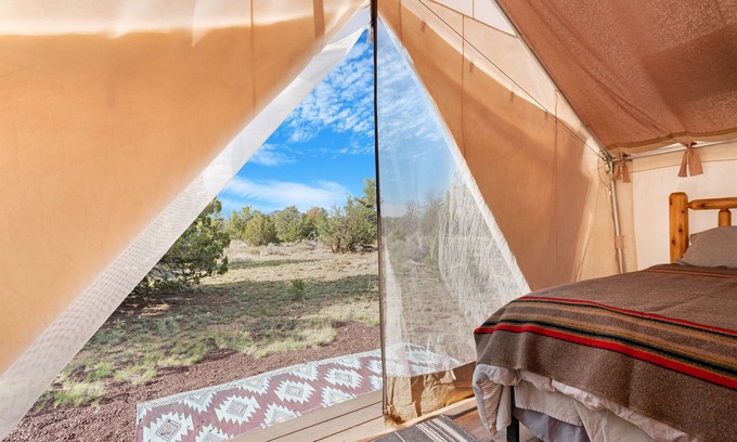Valle Cabin | Unplug & Recharge: Off-Grid Glamping