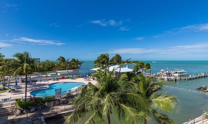 Marathon Resort | Unwind in Paradise at The Hammocks at Marathon – 2 Bedroom Escape!