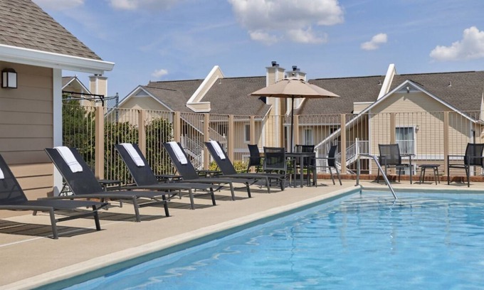 Sharonville House | Unwind & Recharge! Full Kitchen, Pool, Free BFast and Parking, Near Gorman Park!