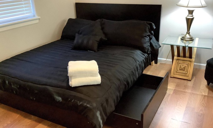 Killeen Apartment | UPC Lounge