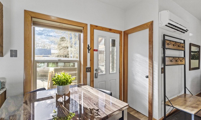 Ouray Condo | "Updated 1 bed 1 bath Downtown Ouray Condo w/AC.”