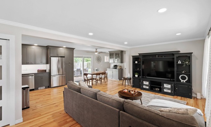 St. Clair House | Updated 3 bed 2 bath home with private yard in St Clair-close to everything!