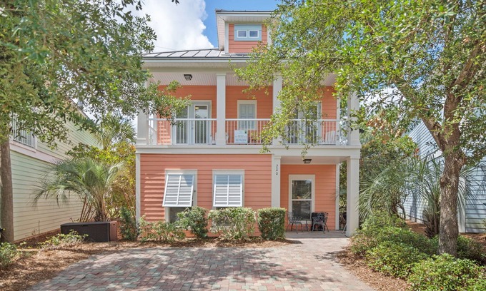 Villages of Crystal Beach House | Updated Coastal Gem | Pool | Golf Cart