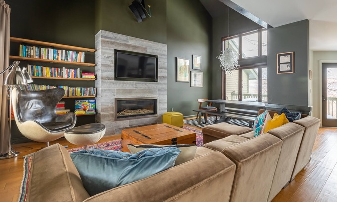 Bolton Valley Condo | Updated ski in/out 3 bedroom town house Bolton